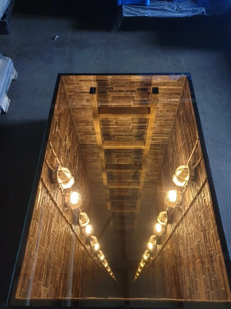 Infinity mirror table wood bungker
